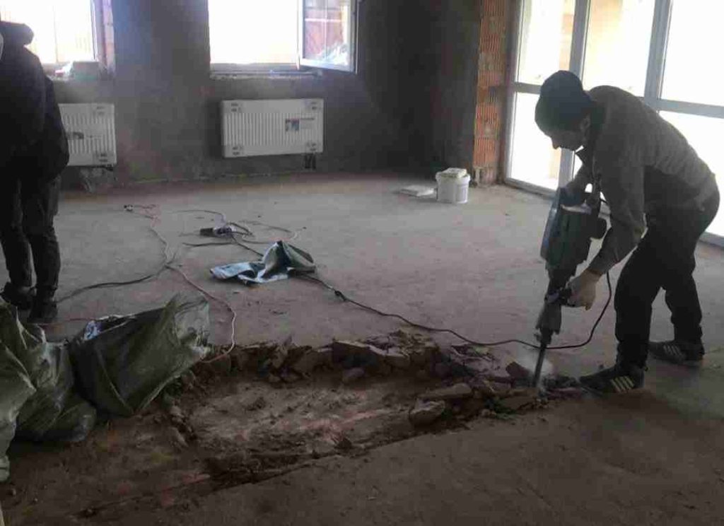 Демонтаж бетонной стяжки